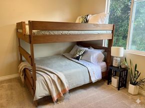 1147 Hornblend Street, San Diego CA 92109