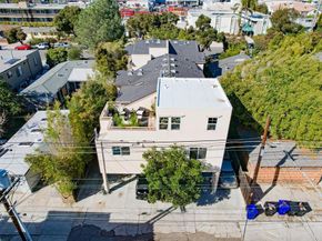1147 Hornblend Street, San Diego CA 92109