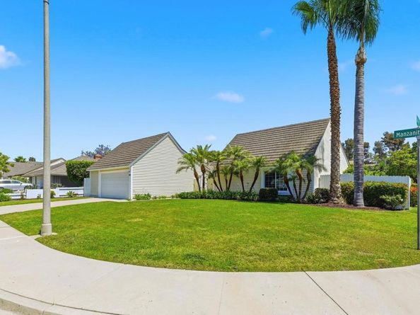 7216 Manzanita Street, Carlsbad CA 92011
