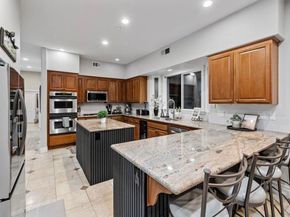 2270 Summit Drive, Escondido CA 92025