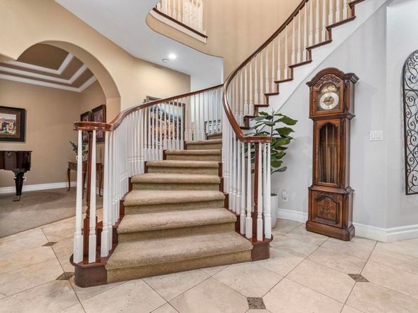 2270 Summit Drive, Escondido CA 92025