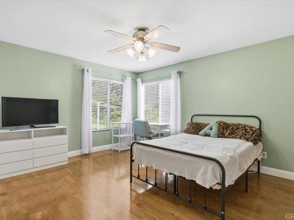 1827 Congressional, Escondido CA 92026