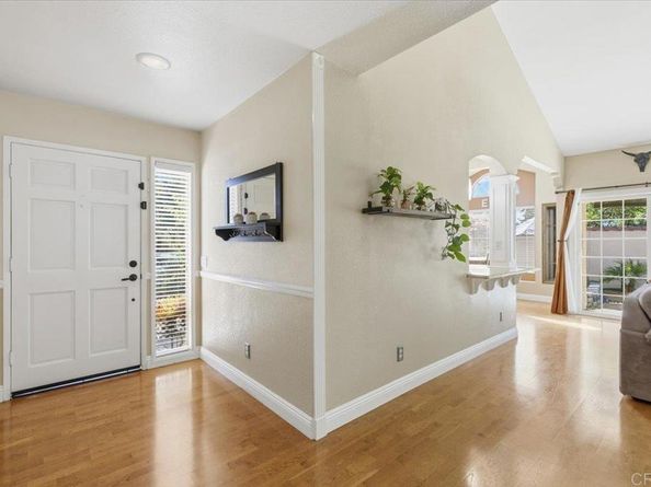 1827 Congressional, Escondido CA 92026