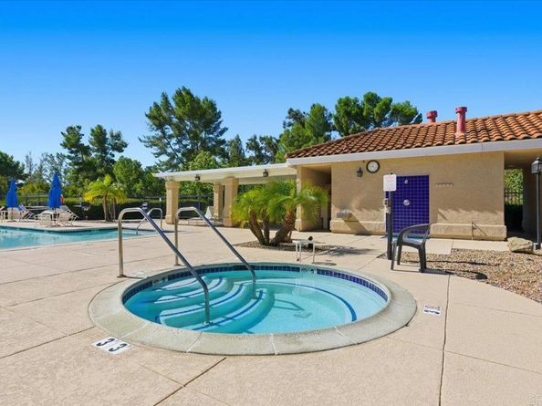 1827 Congressional, Escondido CA 92026