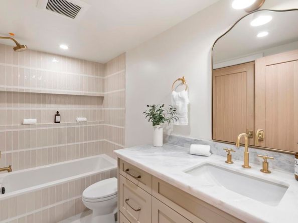 3920 Holly Brae, Carlsbad CA 92008
