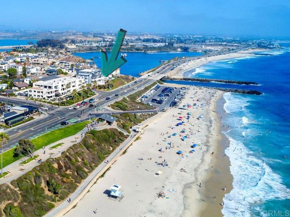 111 Sequoia C, Carlsbad CA 92008