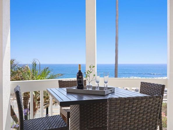 111 Sequoia C, Carlsbad CA 92008