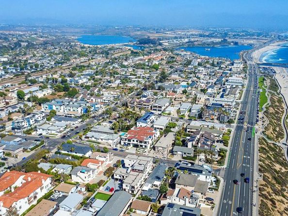 111 Sequoia C, Carlsbad CA 92008