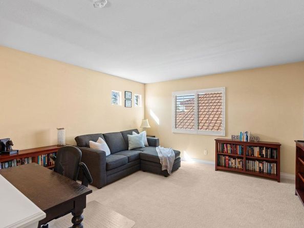 2916 Avenida Valera, Carlsbad CA 92009