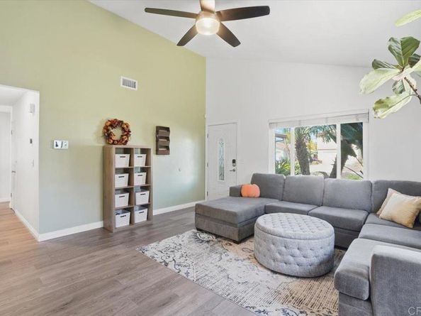 4569 Calle Del Palo, Oceanside CA 92057