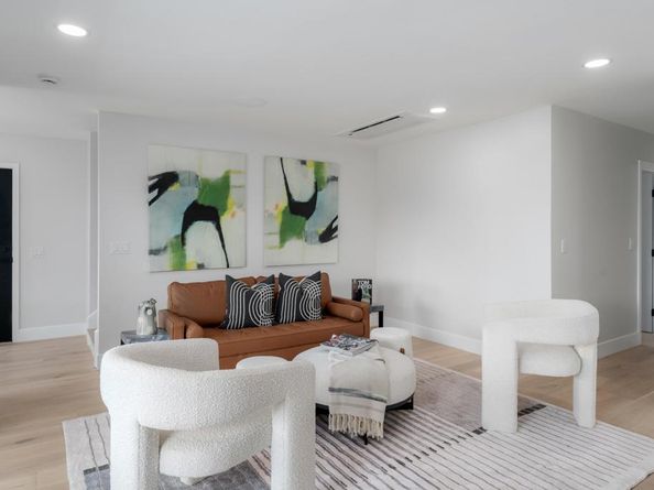 2623 Ocean Front Walk, San Diego CA 92109