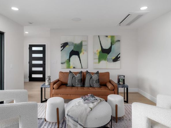 2623 Ocean Front Walk, San Diego CA 92109