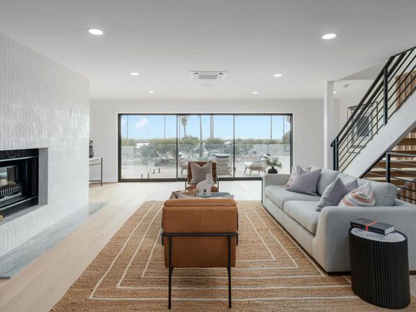 2623 Ocean Front Walk, San Diego CA 92109