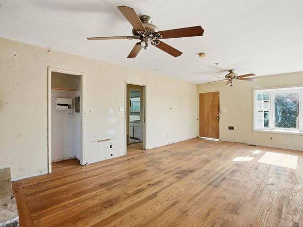 748 Bird Rock Avenue, La Jolla CA 92037