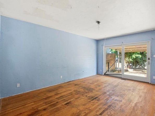 748 Bird Rock Avenue, La Jolla CA 92037