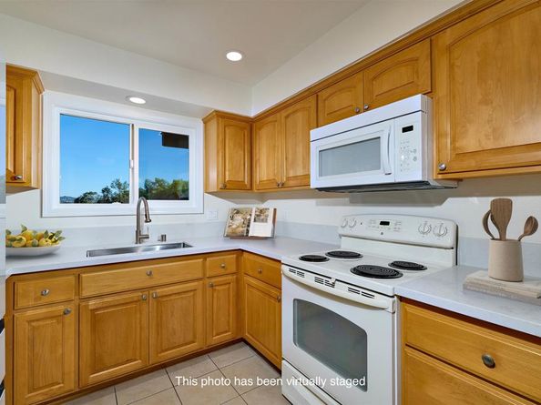 942 Royal Tern Way, Oceanside CA 92057