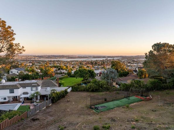 1645 Los Altos, San Diego CA 92109