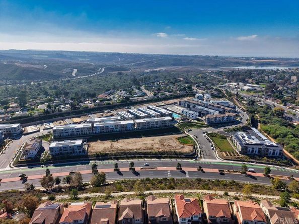 2559 Delphinium Lane, Carlsbad CA 92008