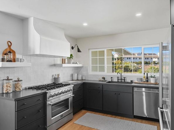 1501 Chatsworth Boulevard, Point Loma CA 92107