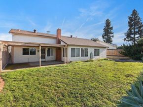 320 Calle Adela, San Marcos CA 92069