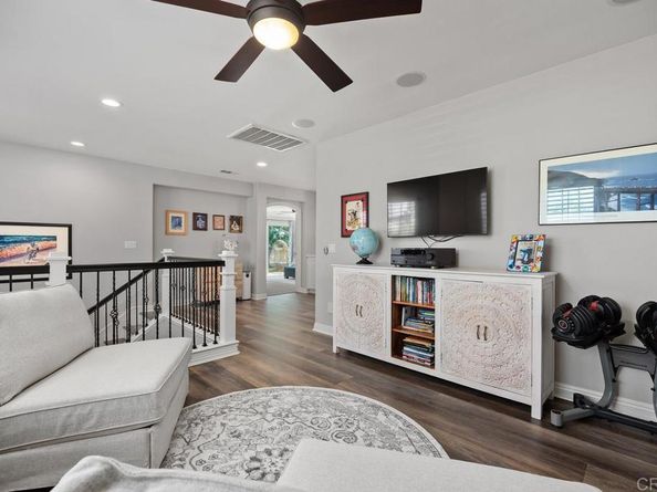 923 Citrine Way, San Diego CA 92078