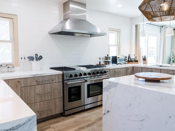 3761 Oleander Dr, San Diego CA 92106