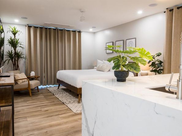 3761 Oleander Dr, San Diego CA 92106