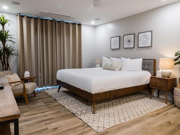 3761 Oleander Dr, San Diego CA 92106