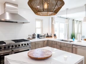 3761 Oleander Dr, San Diego CA 92106