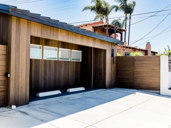 3761 Oleander Dr, San Diego CA 92106