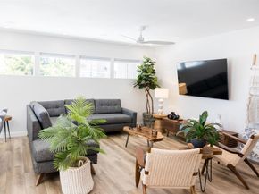 3761 Oleander Dr, San Diego CA 92106