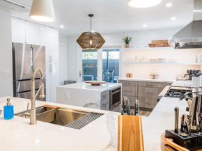 3761 Oleander Dr, San Diego CA 92106