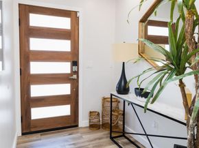 3761 Oleander Dr, San Diego CA 92106