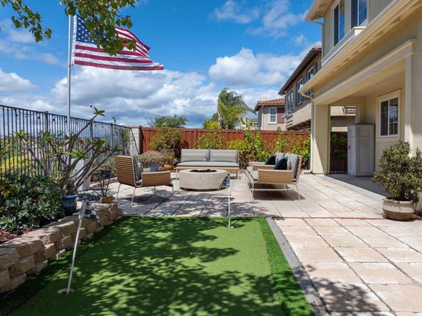 1185 Parkview Drive, Oceanside CA 92057