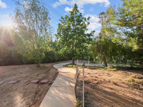 15696 Oakstand Road, Poway CA 92064