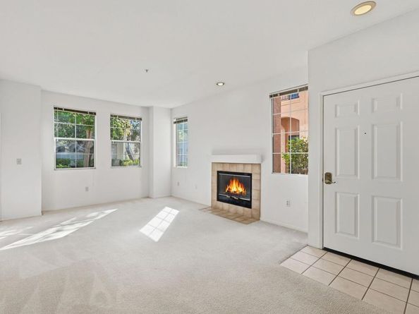 18812 Caminito Cantilena 124, San Diego CA 92128