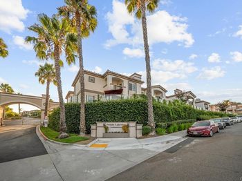 2707 Lake Pointe Dr