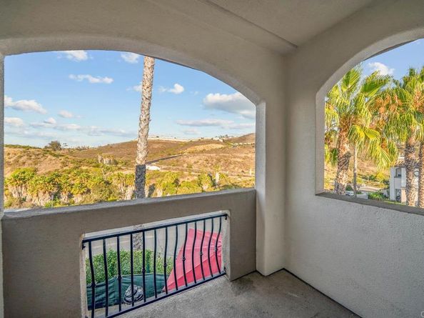 2707 Lake Pointe Dr 204, Spring Valley CA 91977