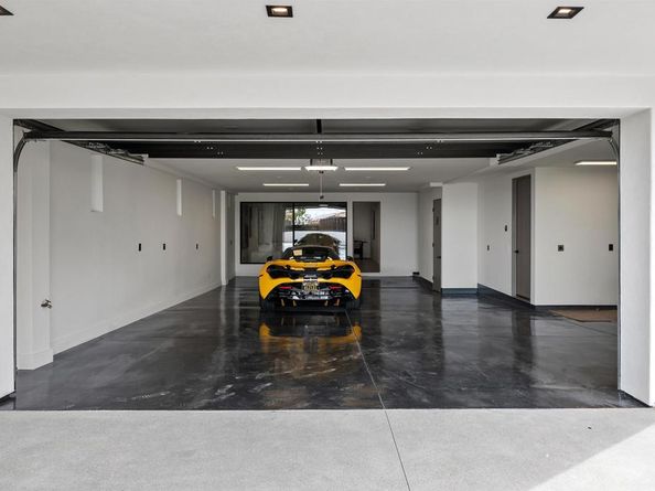 6627 Muirlands Dr, La Jolla CA 92037