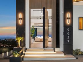 6627 Muirlands Dr, La Jolla CA 92037