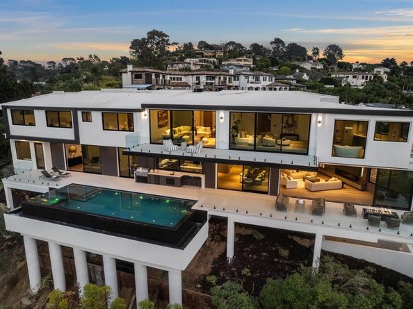 6627 Muirlands Dr, La Jolla CA 92037