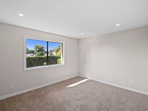 917 Gretna Green Way, Escondido CA 92025