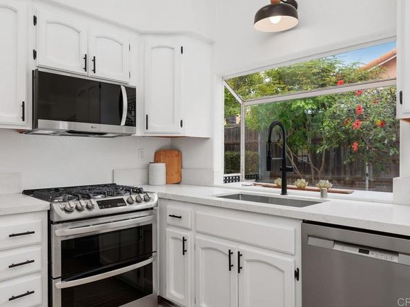 2188 Anda Lucia Way, Oceanside CA 92056