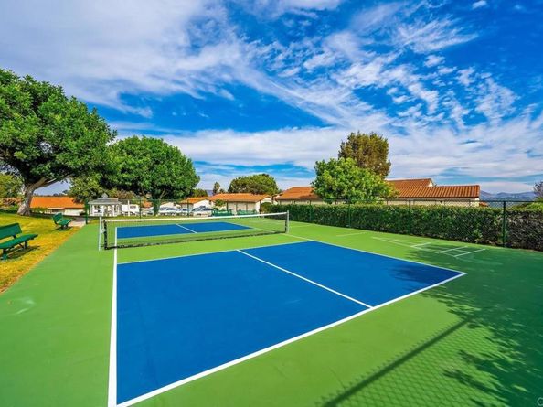 204 Summerside Lane, Encinitas CA 92024