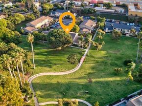 802 Regal Road 4M, Encinitas CA 92024