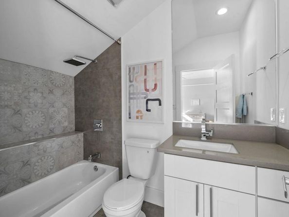 2832 Beech Street, San Diego CA 92102