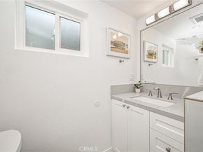 205 42nd Street, Newport Beach CA 92663