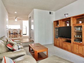2330 Vanguard F102, Costa Mesa CA 92626