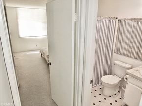 2330 Vanguard F102, Costa Mesa CA 92626