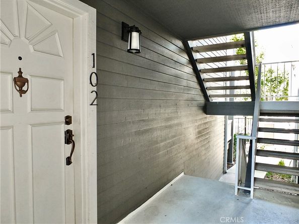 2330 Vanguard F102, Costa Mesa CA 92626